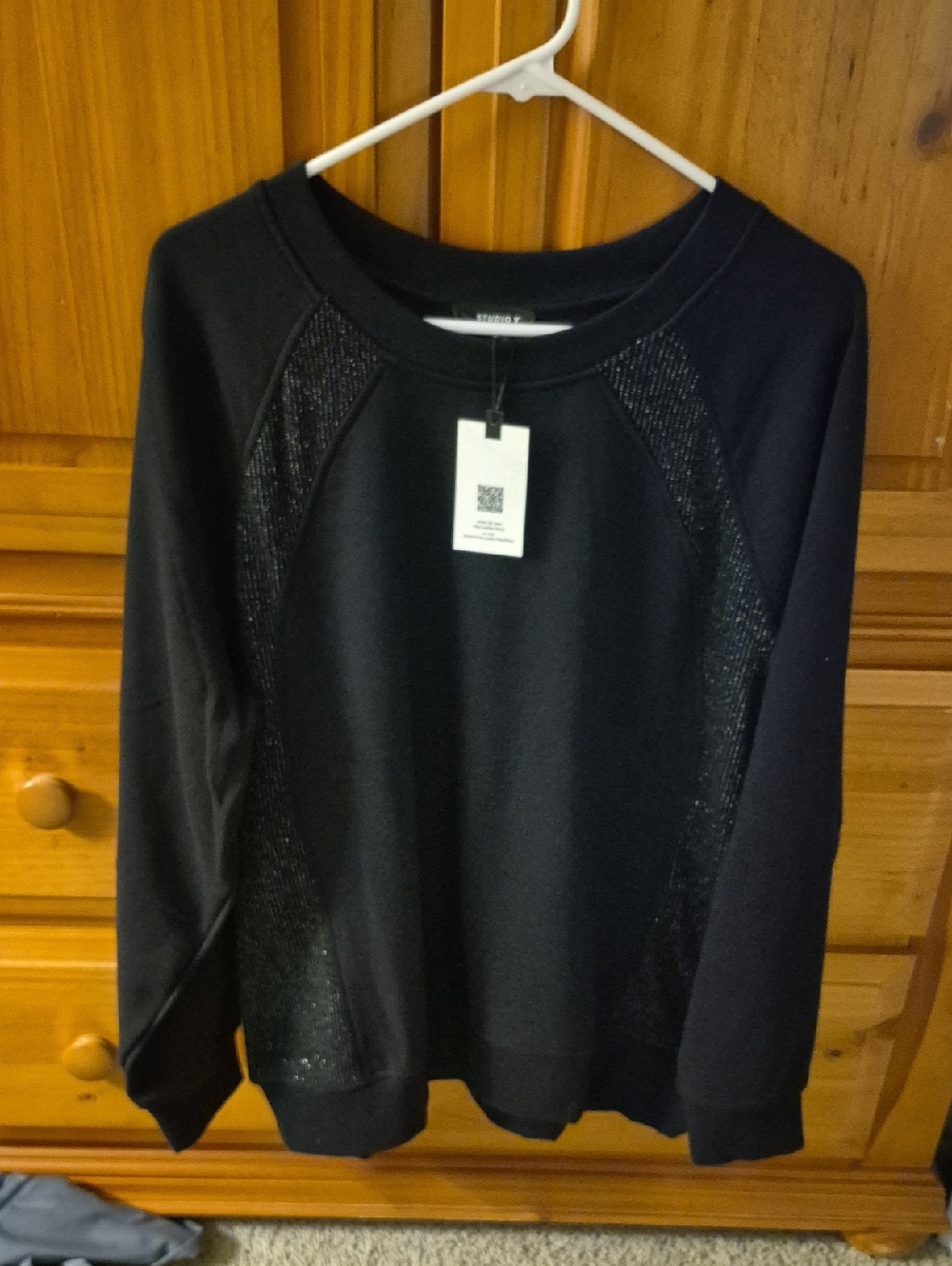 Studio Y Black Sweatshirt